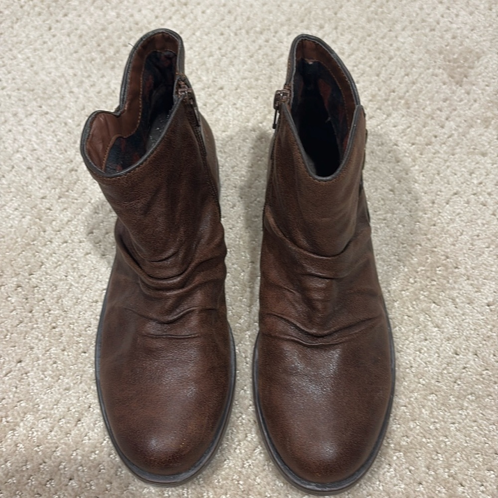 Baretraps Brown booties